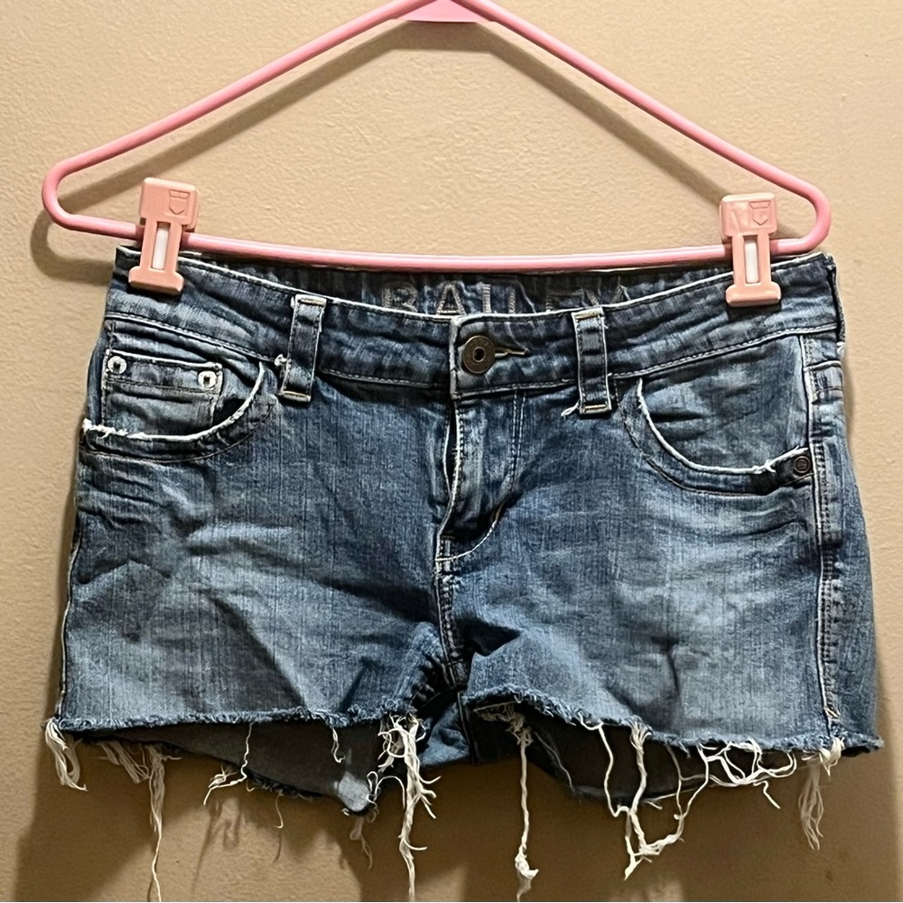 dELiA*s Juniors Women’s Size 7 / 8 Medium Wash Blue Jean Shorts